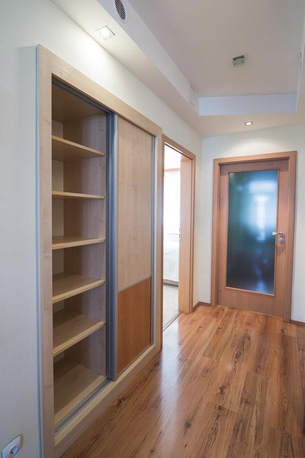 Lujzi Apartman Έγκερ Εξωτερικό φωτογραφία